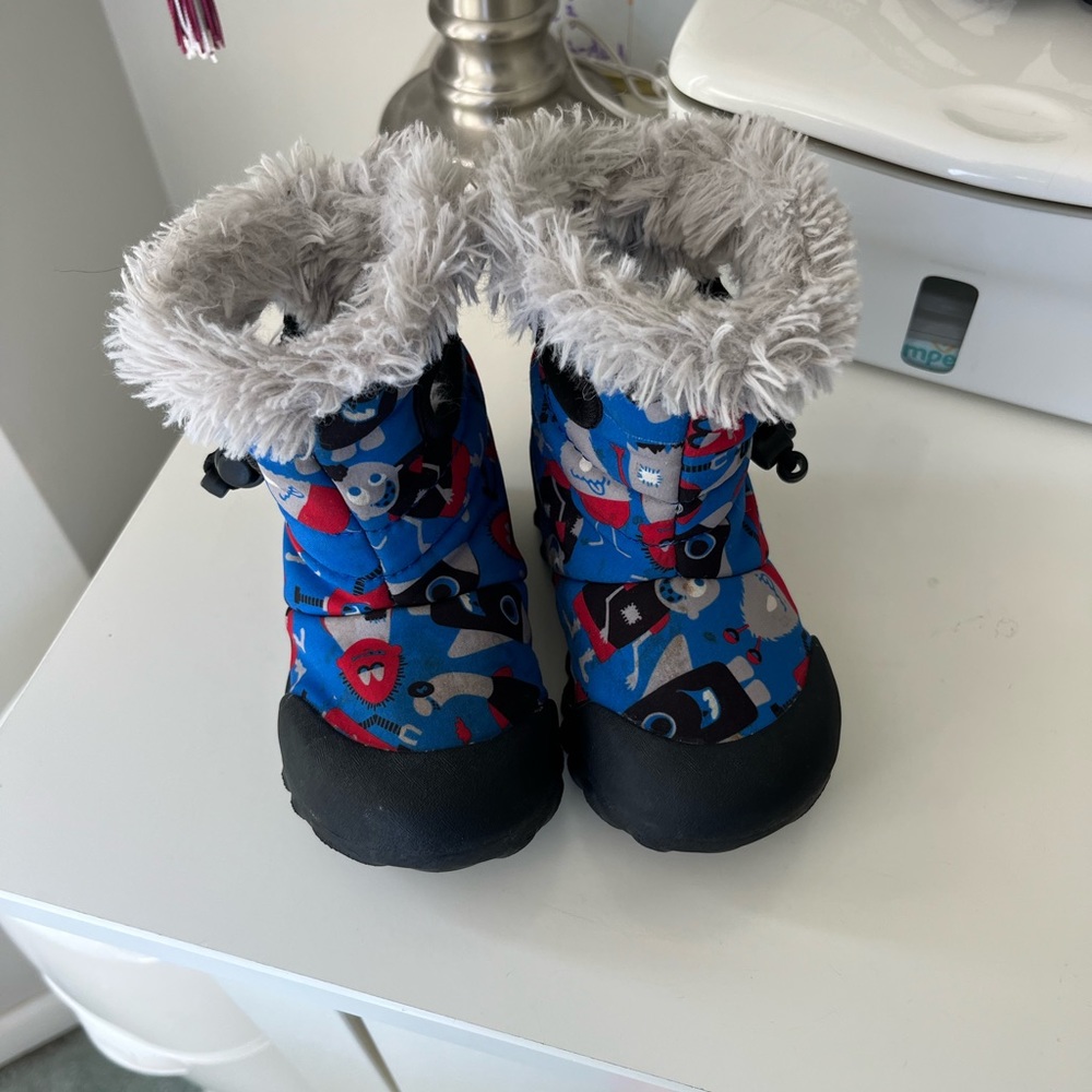 BOGS  size 5c